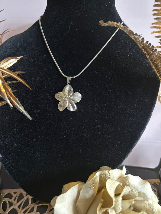 RVS Ketitng, necklace Zilveren Bloem van Elegantie | Beautiva Boutique