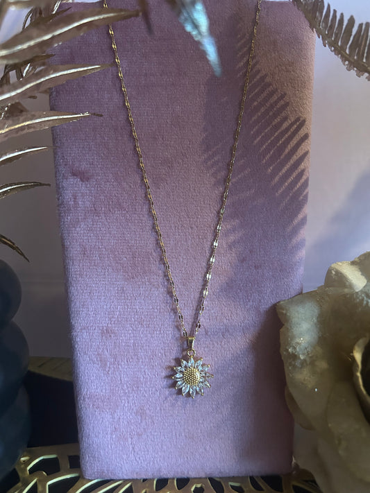 Sunshine Flower Ketting, 18K Verguld RVS met kristallen | Beautiva Boutique