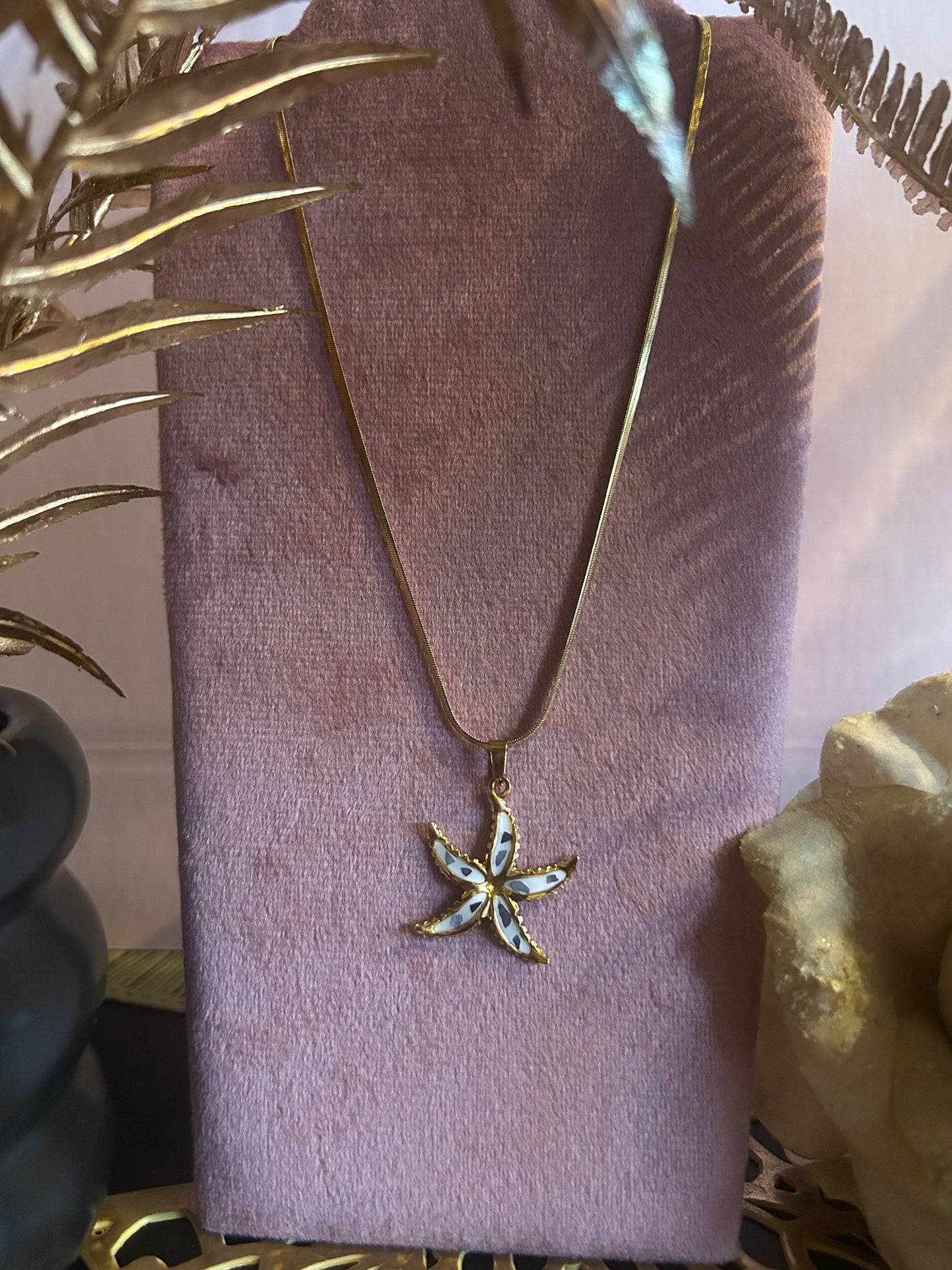 Trendy gouden roestvrijstalen ketting met parelmoeren zeester: Wit|Beautiva Boutique