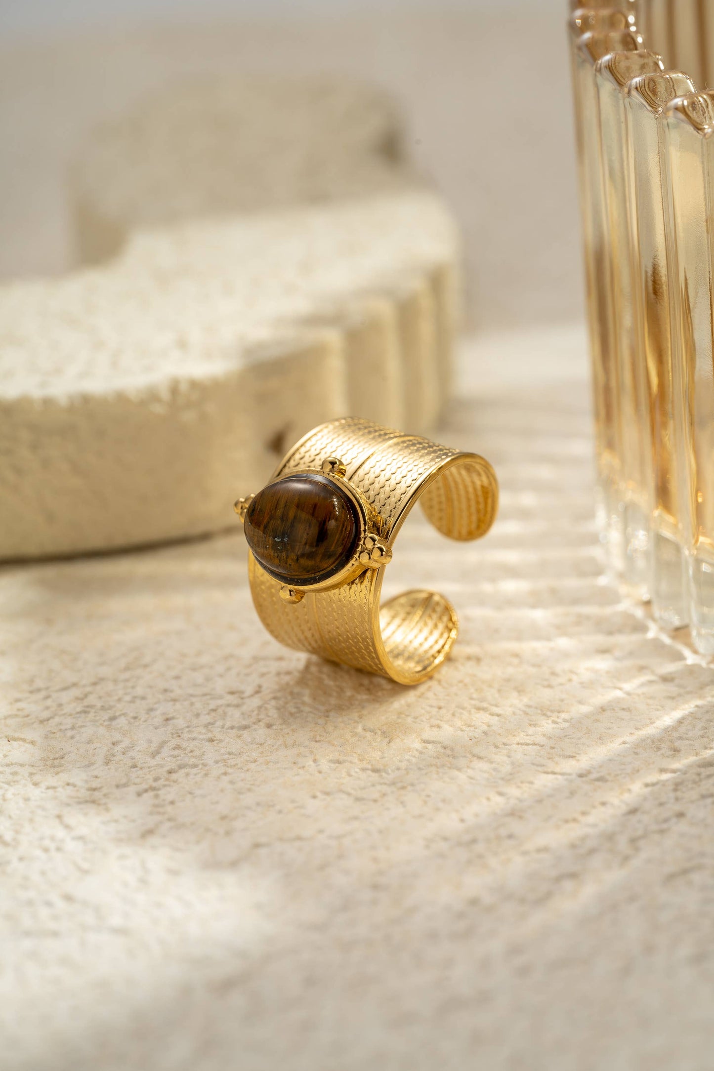 Verstelbare Gouden Ring van Roestvrij Staal met Natuurlijke Steen: Bruin | Beautiva Boutique