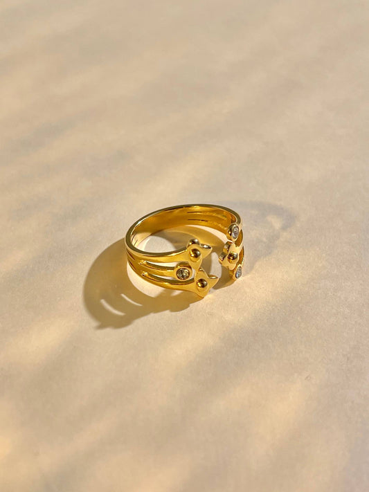 Verstelbare roestvrijstalen Design  ring met ster en fonkelende strass.: Geelgoud|Beautiva Boutique