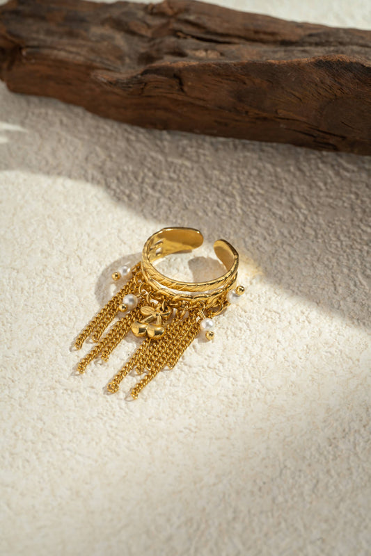 Verstelbare roestvrijstalen ring met kers en kettinkje | Beautiva Boutique