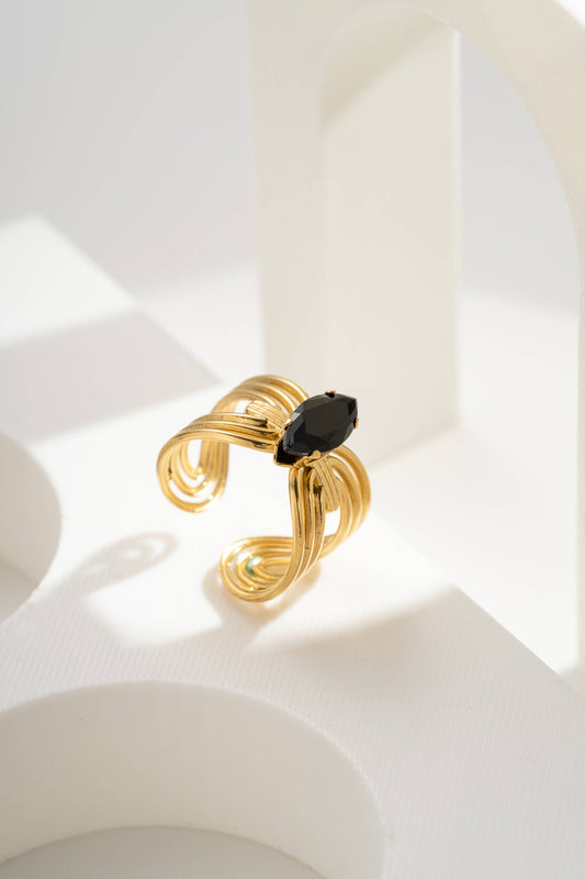 Verstelbare ring van verguld staal met zwarte marquise kristal |Beautiva Boutique
