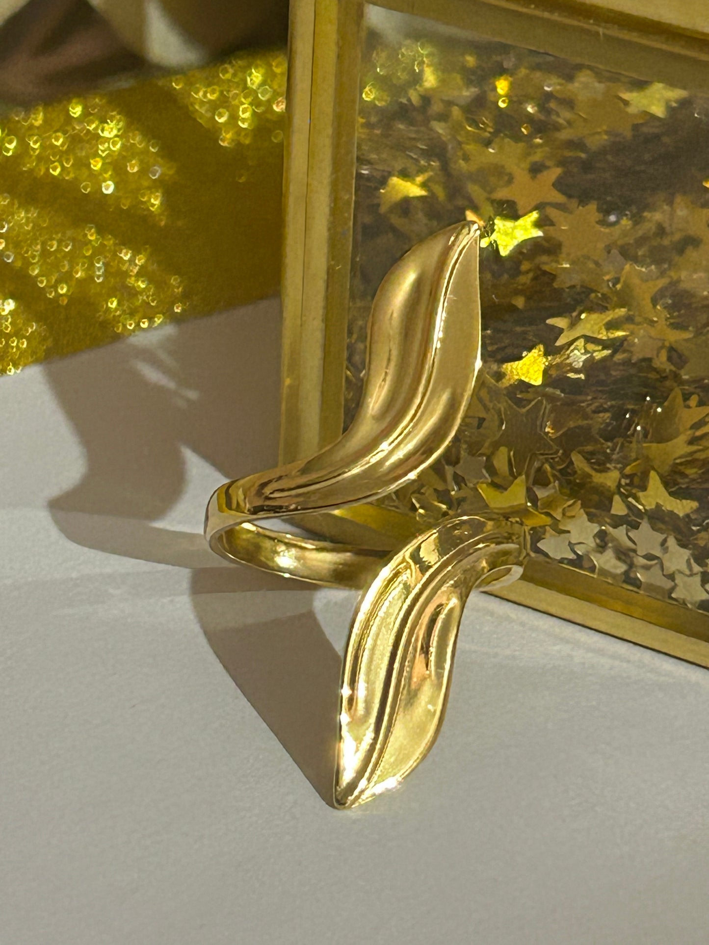 Elegante gouden bladvormige ring van roestvrij staal | Beautiva Boutique