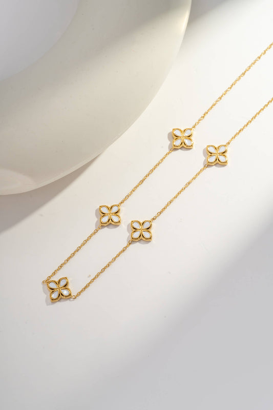 Gouden Opengewerkte Bloemenketting – Parelglans In staal |Beautiva Boutique