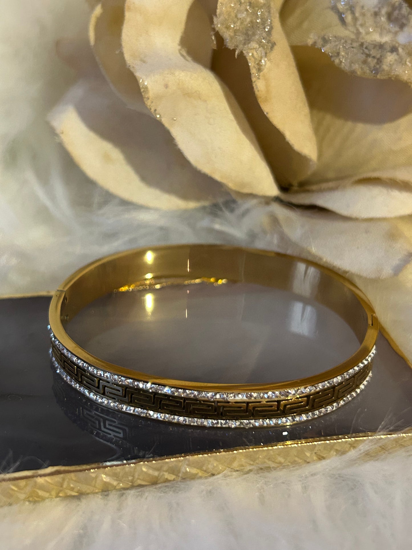 Golden Greek Luxe Armband, 18K verguld RVS met Kristallen| Beautiva Boutique