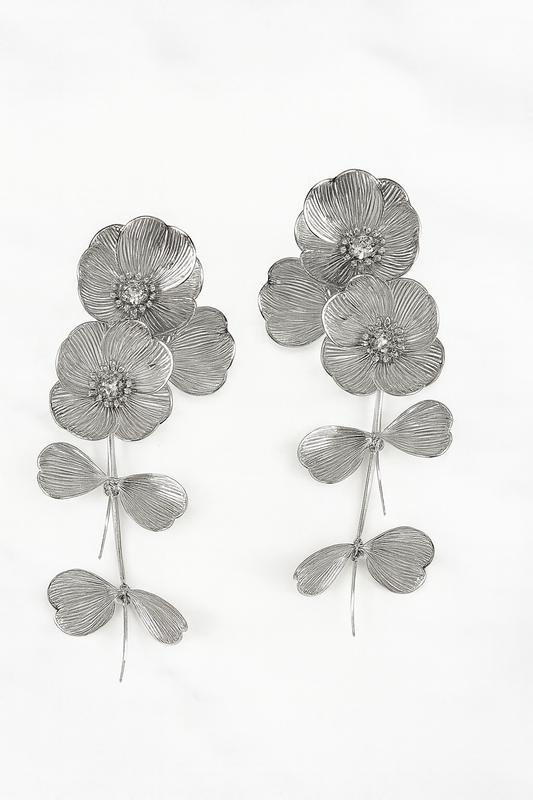 Zilverkleurige Grote Bloem Oorbellen | Beautiva Boutique