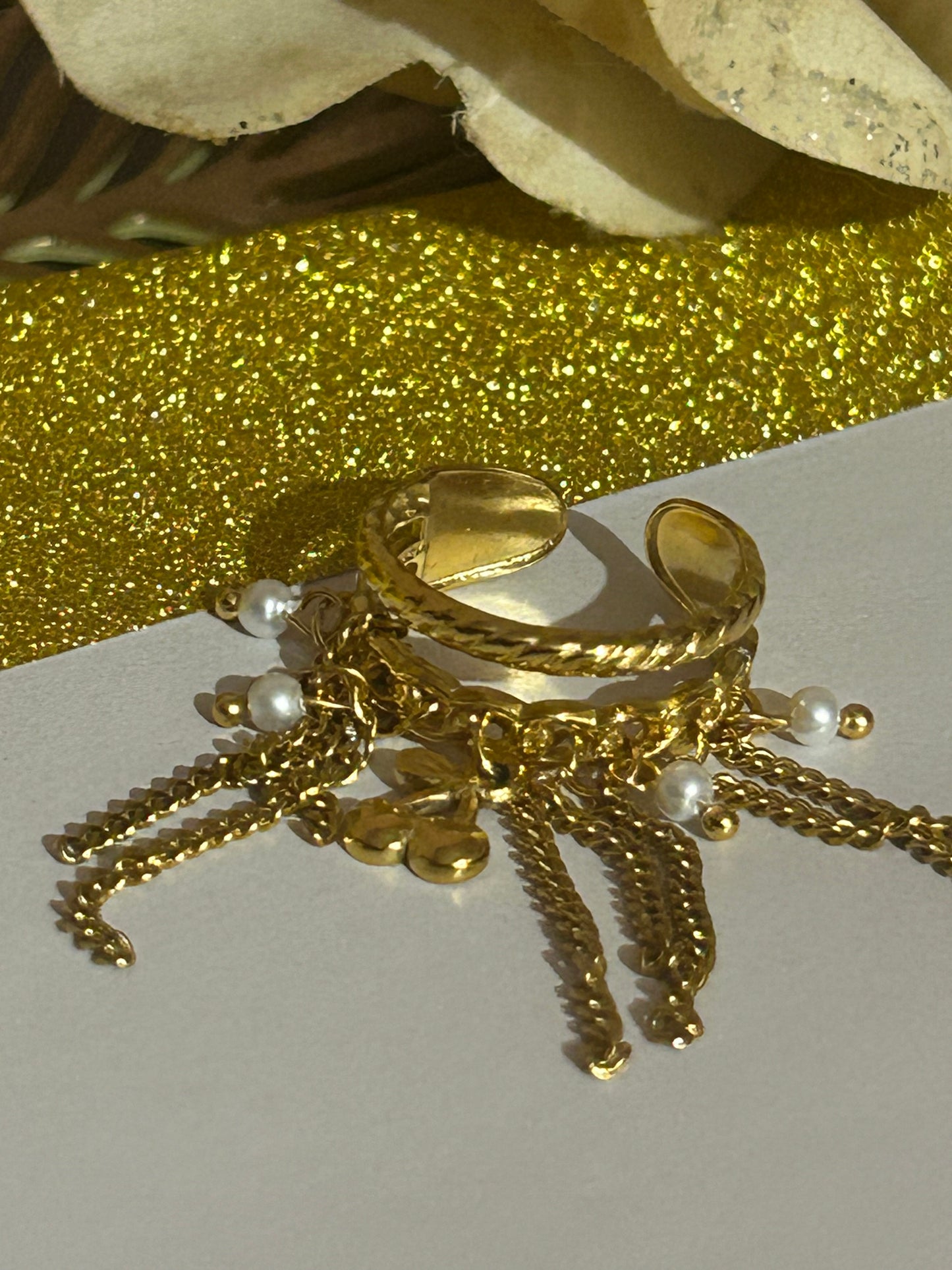 Verstelbare roestvrijstalen ring met kers en kettinkje | Beautiva Boutique