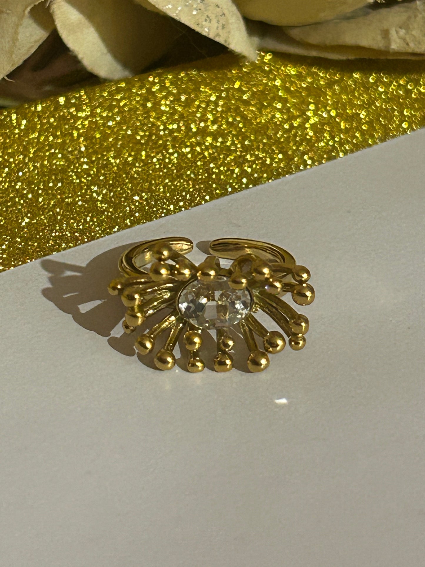 Gouden ring roestvrij staal kristal zon elegant design: Wit|Beautiva Boutique